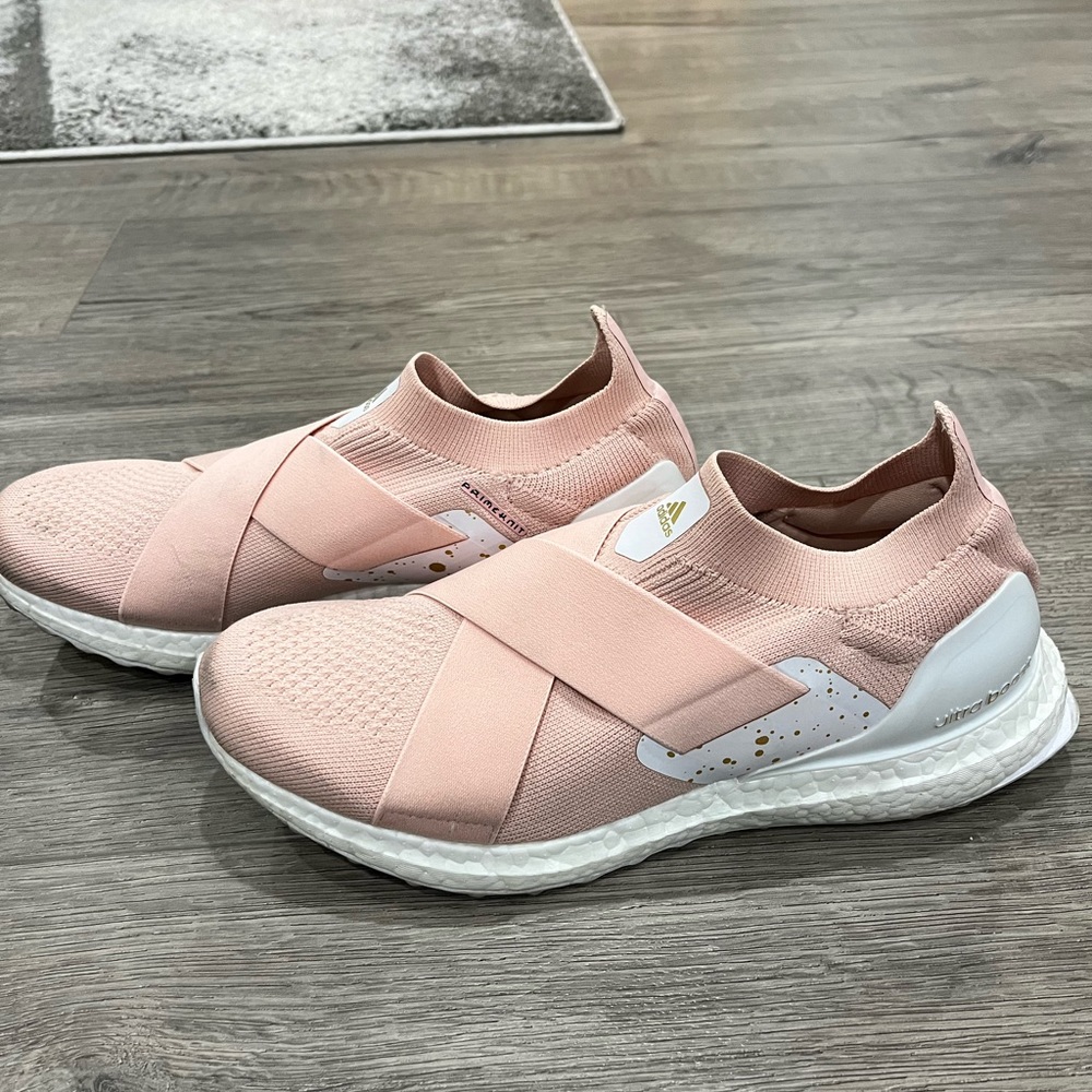 Adidas Ultra Boost Size 8